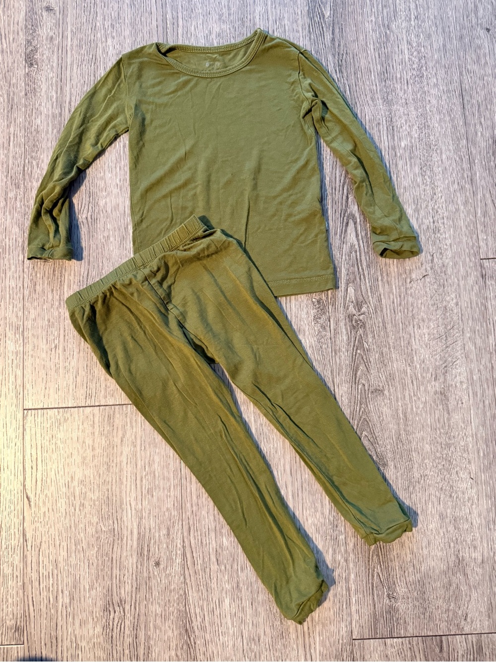 Kyte toddler pyjamas set size 2t